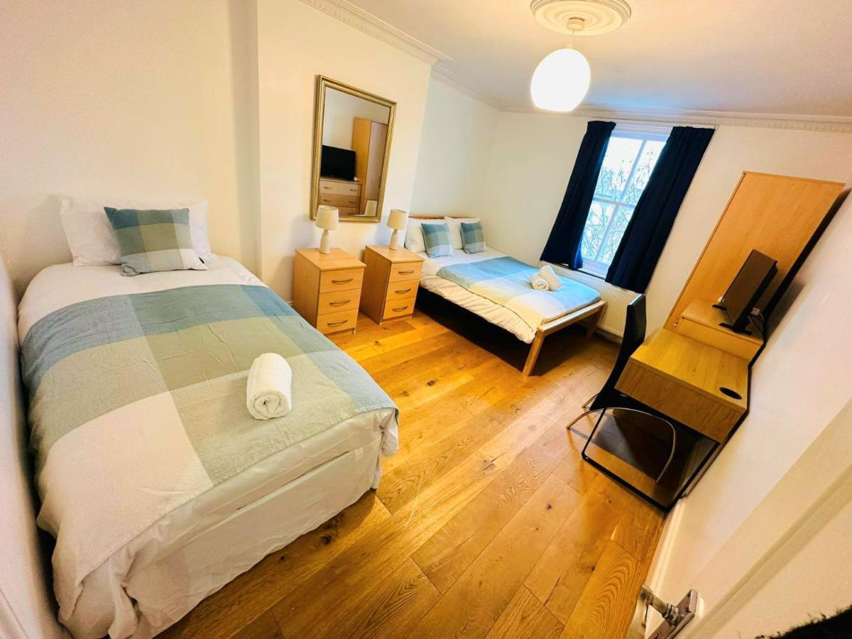 Cosy Home In Kensington - Great Location! 3 Minutes Walk To Earl'S Court Station Londýn Exteriér fotografie