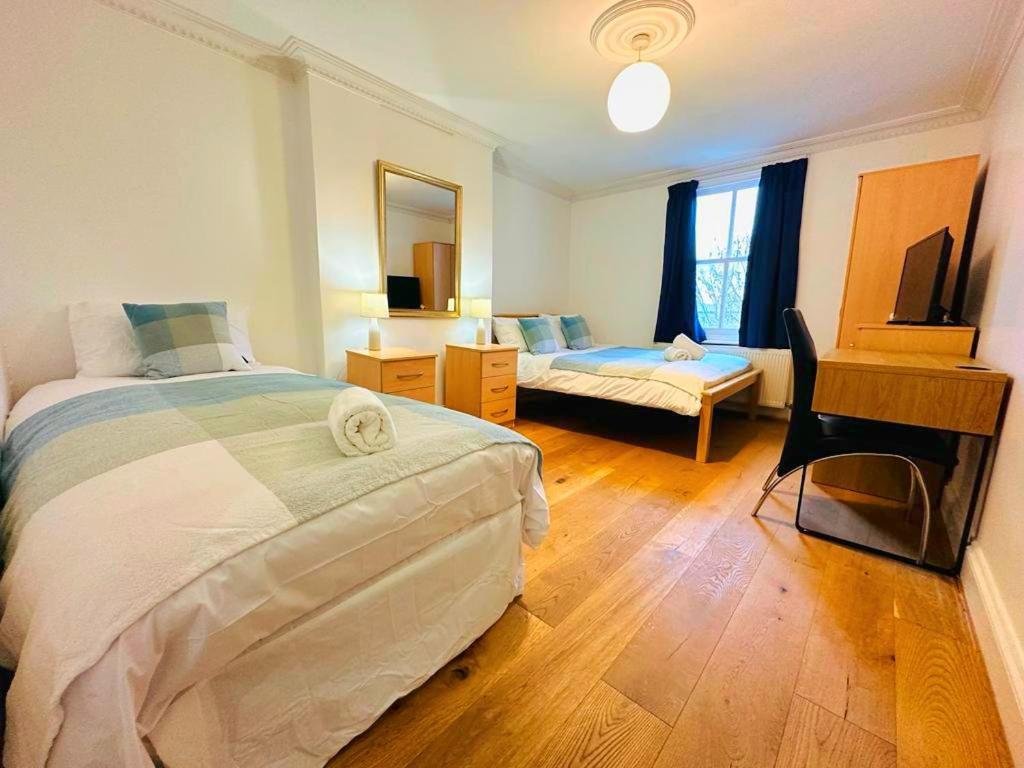 Cosy Home In Kensington - Great Location! 3 Minutes Walk To Earl'S Court Station Londýn Exteriér fotografie