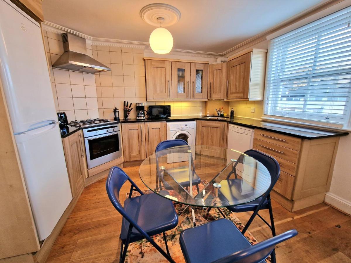 Cosy Home In Kensington - Great Location! 3 Minutes Walk To Earl'S Court Station Londýn Exteriér fotografie