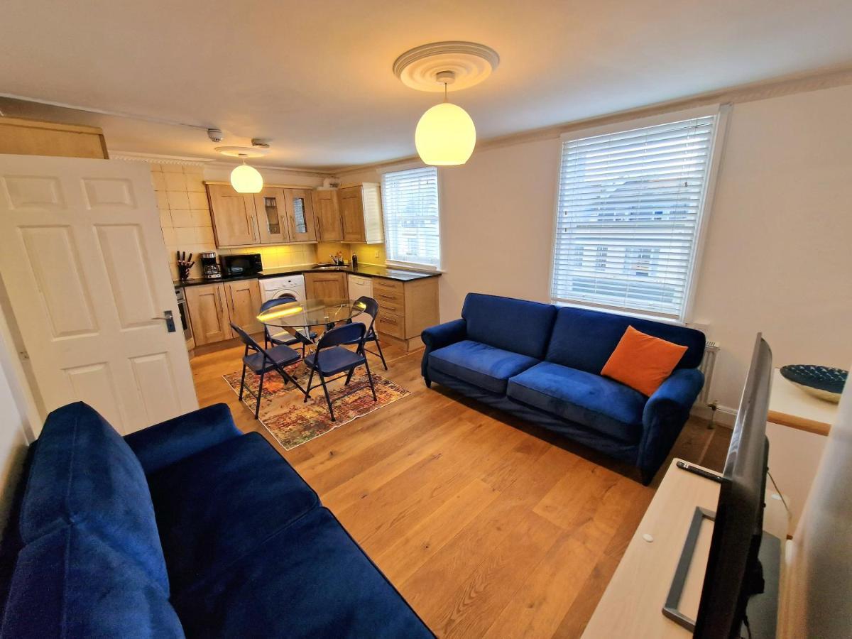 Cosy Home In Kensington - Great Location! 3 Minutes Walk To Earl'S Court Station Londýn Exteriér fotografie